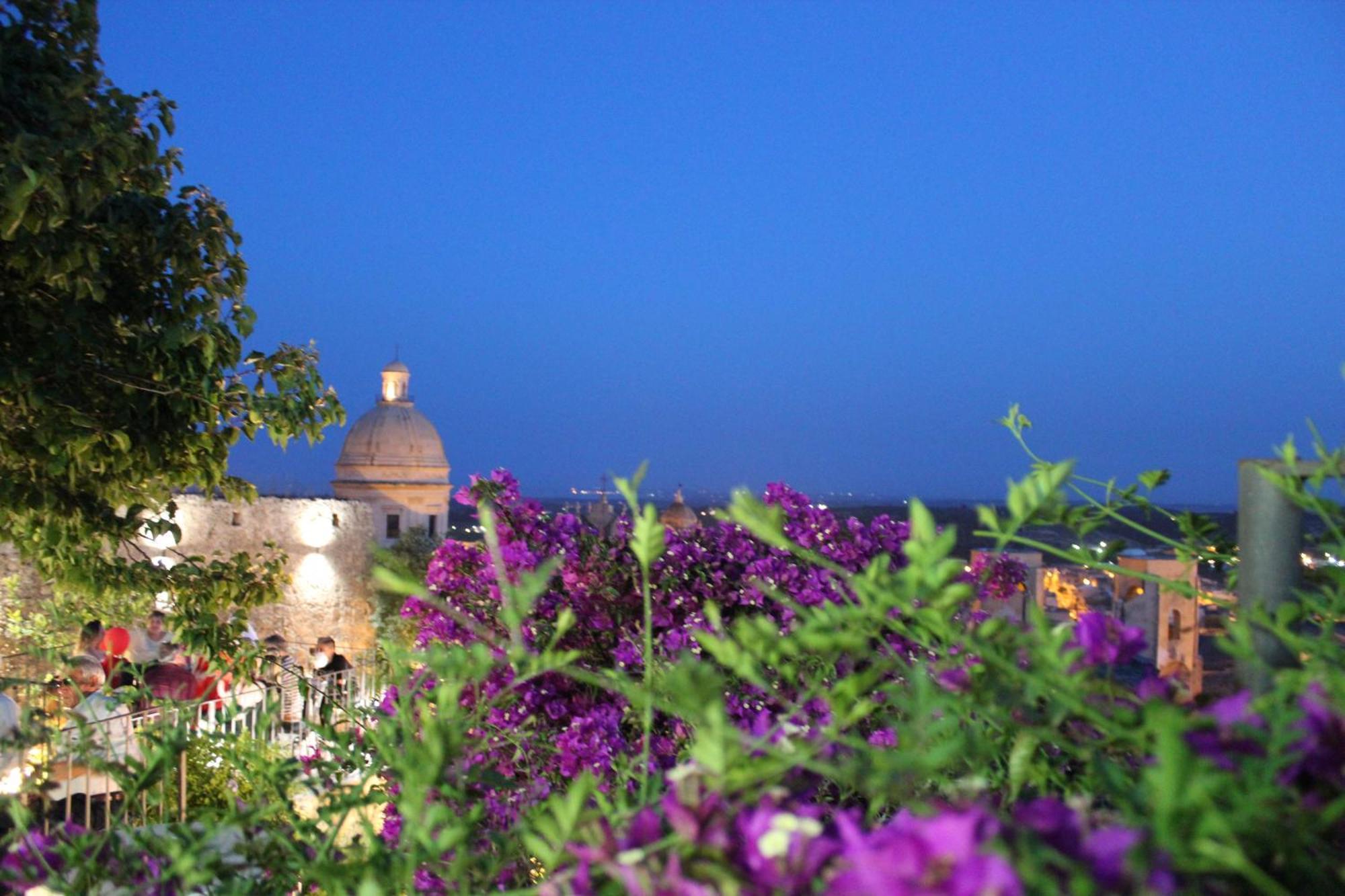 Trigona Garden Suite Noto Exterior foto