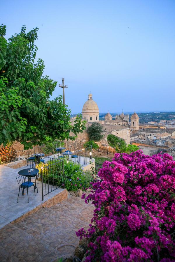Trigona Garden Suite Noto Exterior foto