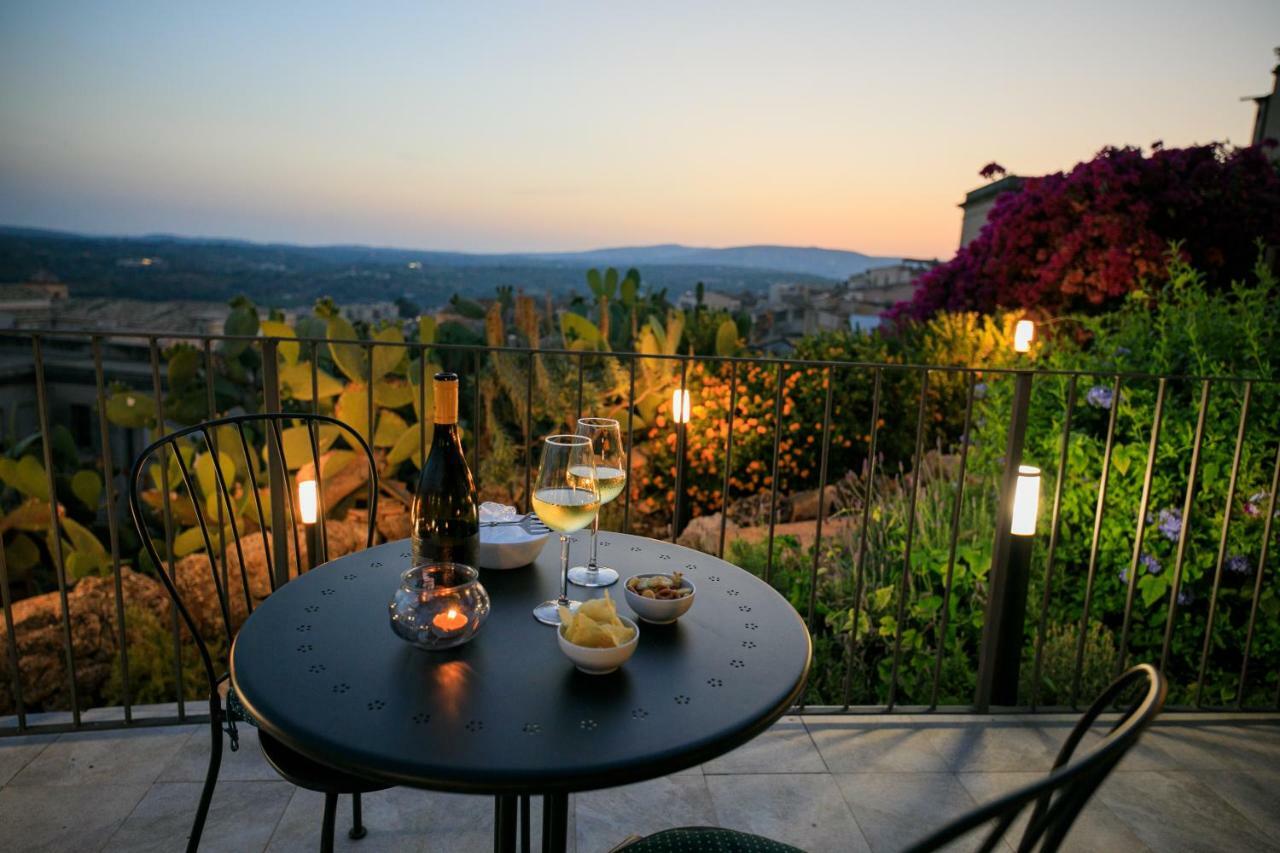Trigona Garden Suite Noto Exterior foto
